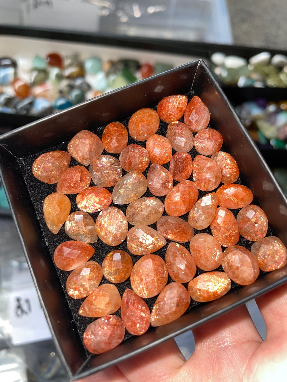 10 x Random Faceted Confetti Sunstone Cabochon Box