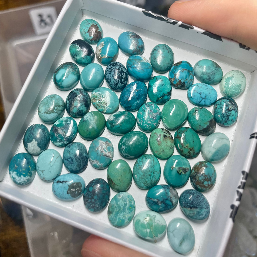 Box of random assorted natural Turquoise  Stone Oval crystal cabochon gemstones stones